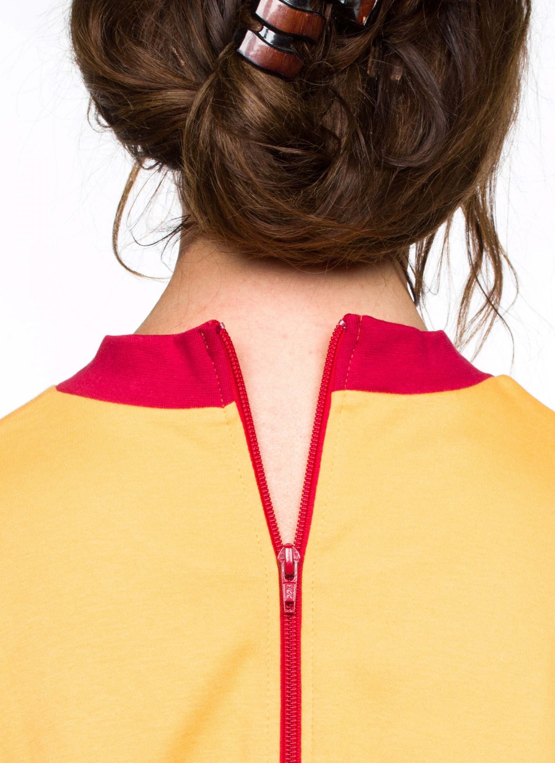 2031 Bodysuit with back zipper closure