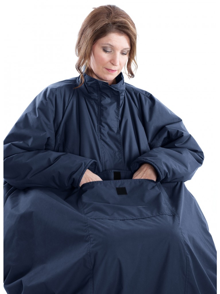 7330 Winter cover with sleeves
